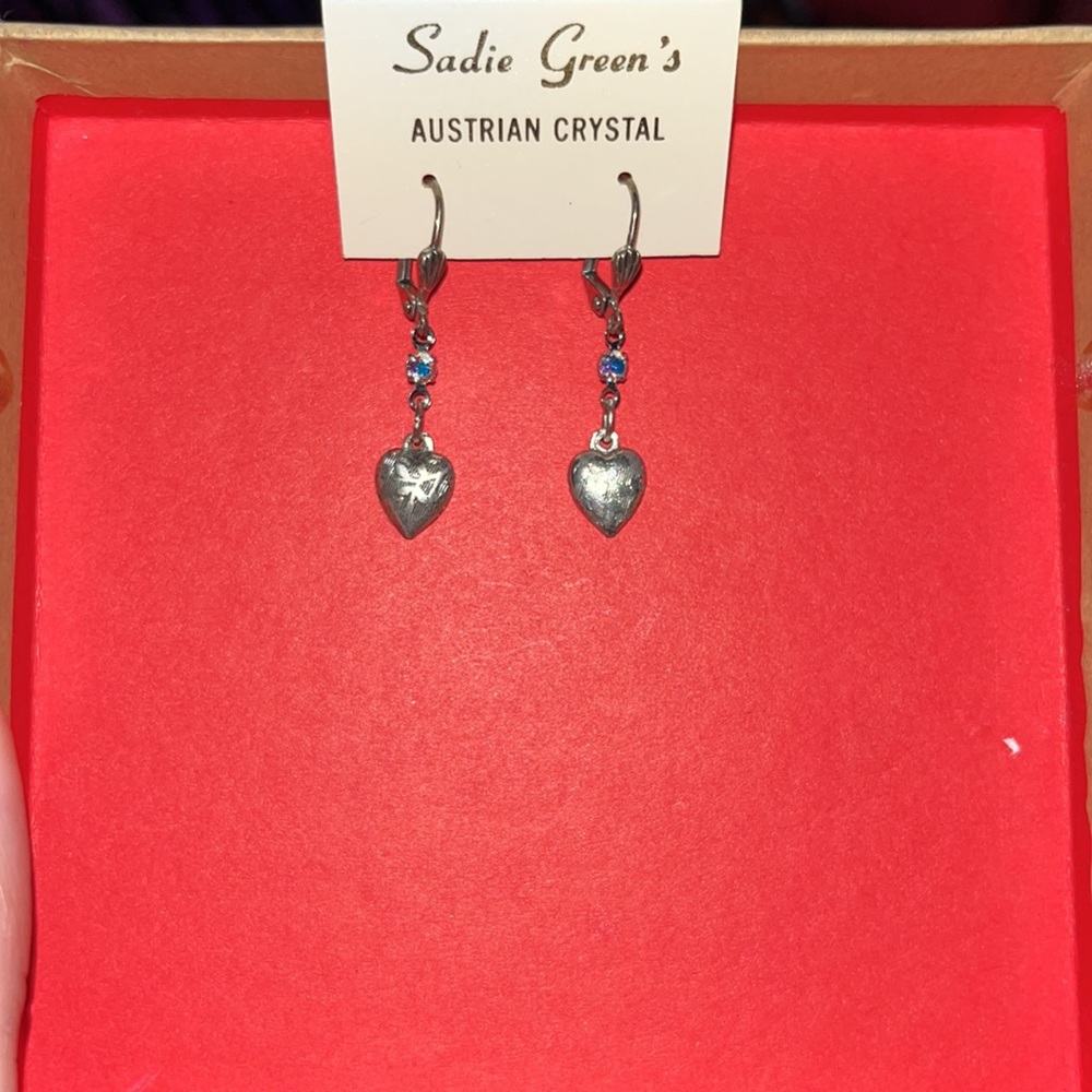Heart dangle earrings